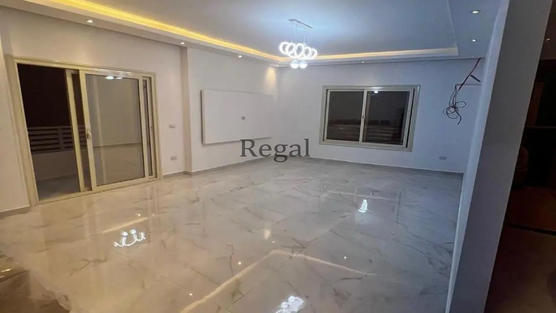 Luxury Apartment for Sale with Lake View