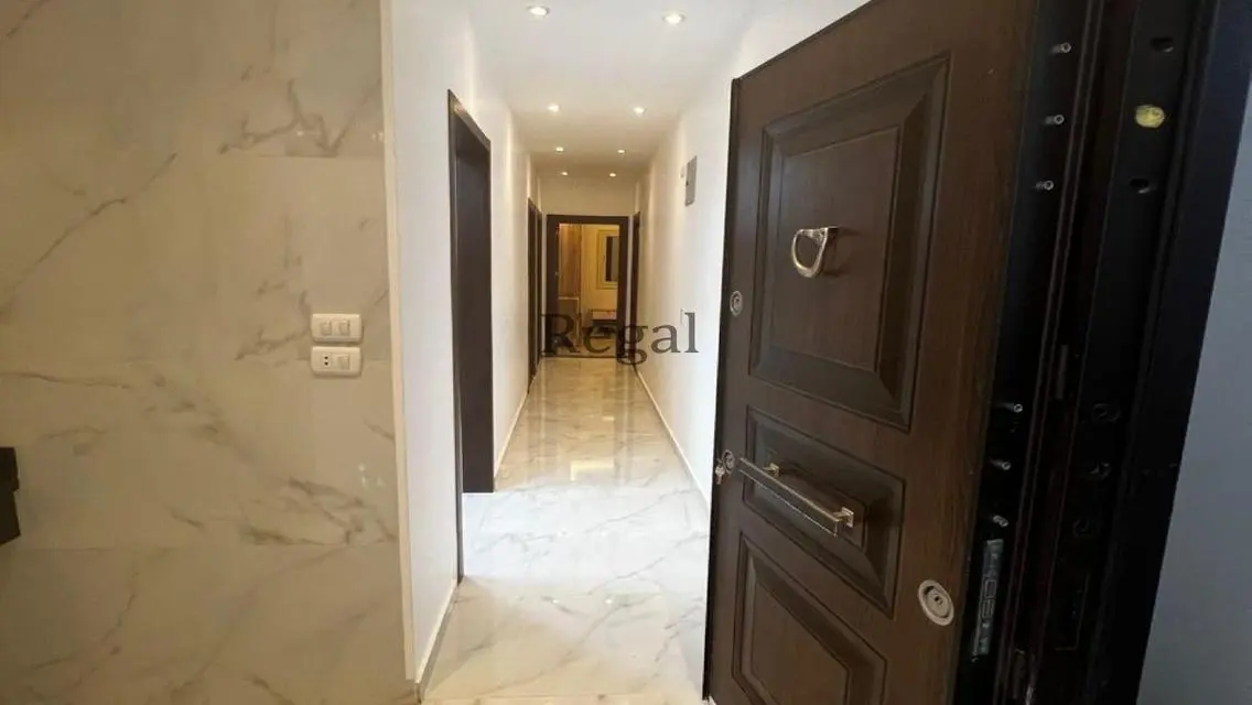 Luxury Apartment for Sale with Lake View