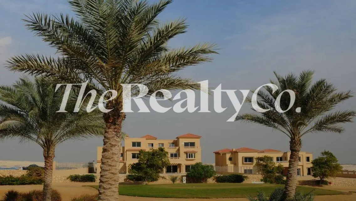 Stylish Twin House in Palm Hills – Golf View