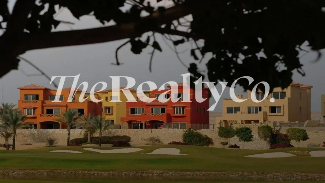 Stylish Twin House in Palm Hills – Golf View