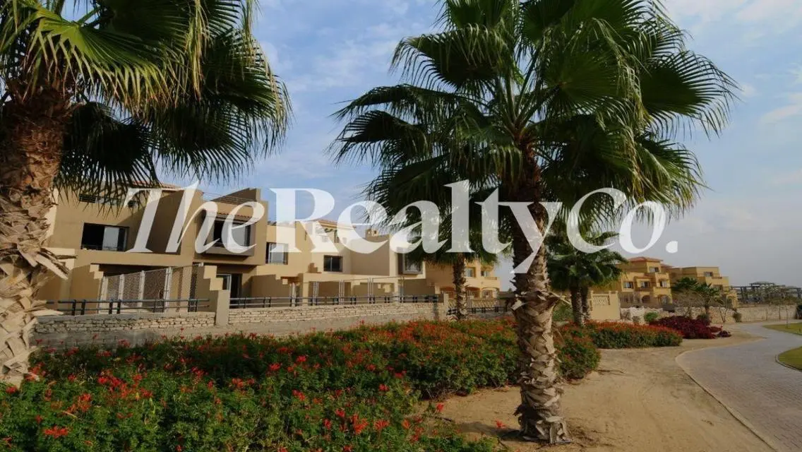 Stylish Twin House in Palm Hills – Golf View