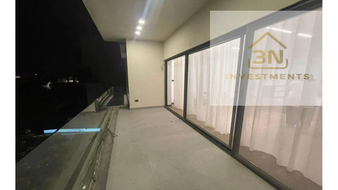 Three-in-One Investment with Balcony and Lake View
