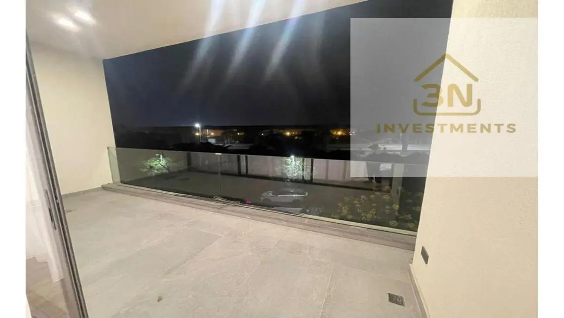 Three-in-One Investment with Balcony and Lake View