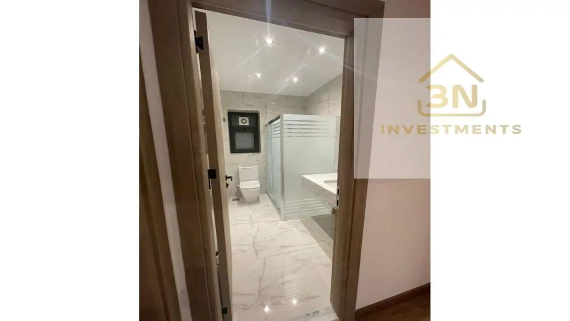 Three-in-One Investment with Balcony and Lake View