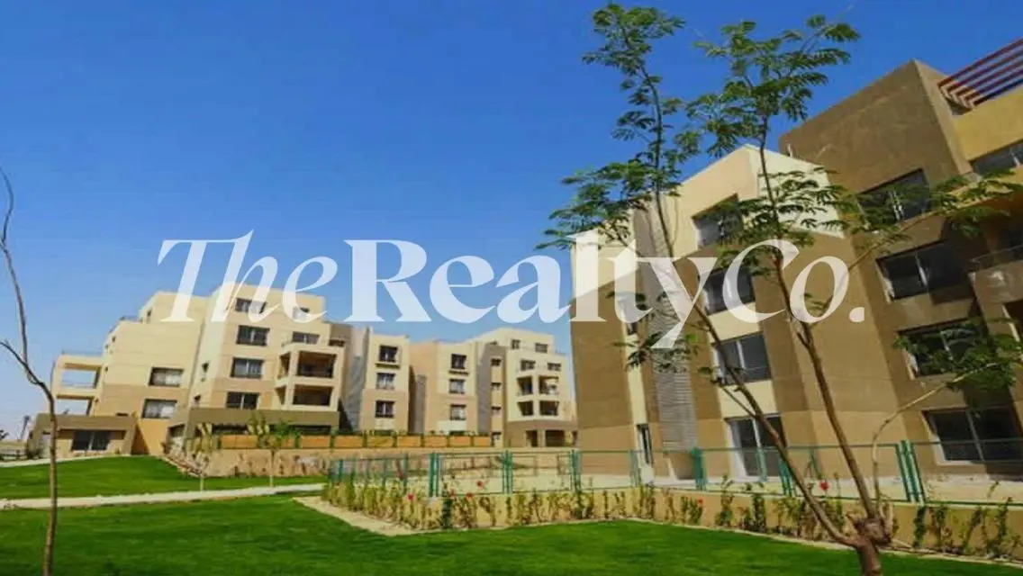 Luxury 2-Bedroom Garden Apartment in Palm Hills