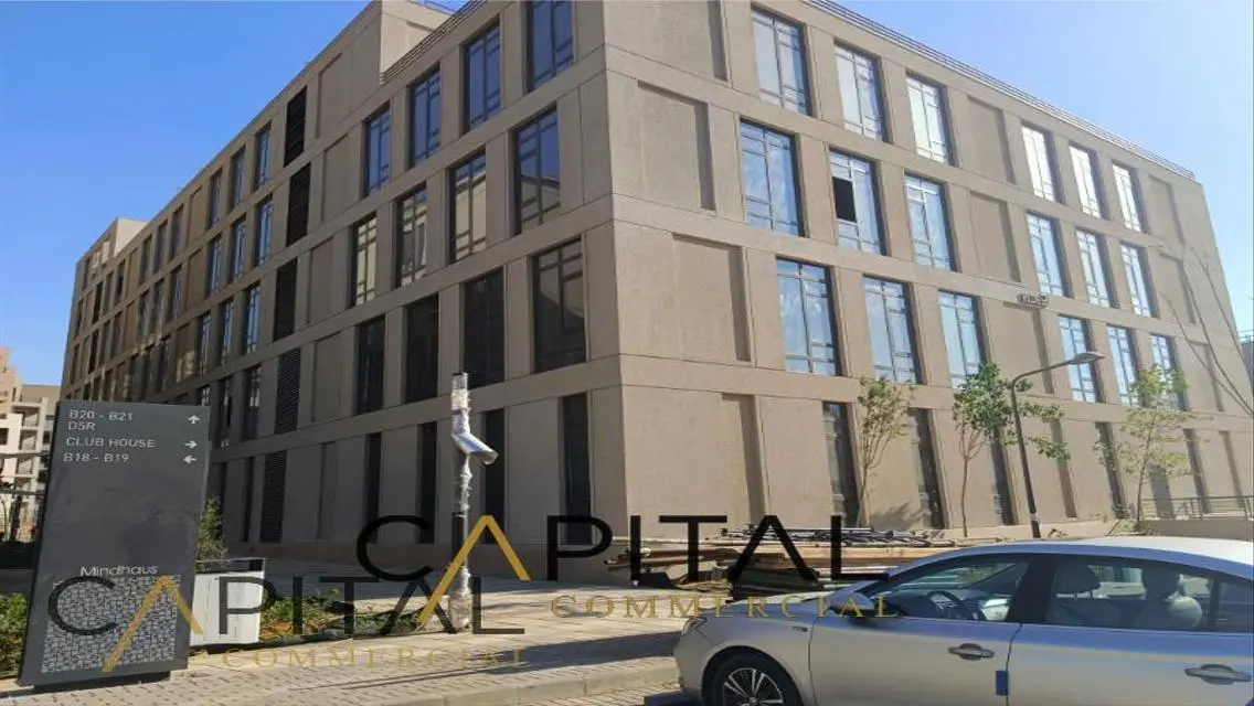 فرصة استثمارية مثالية بموقع متميز