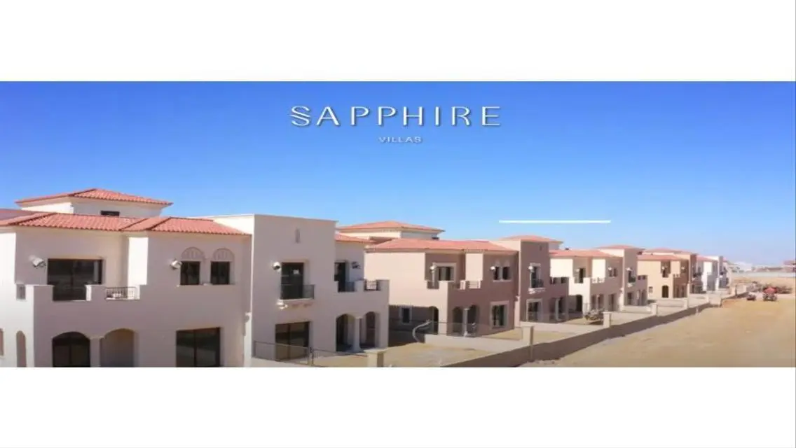 Luxury Villa with Private Garden and Pool in City Gate