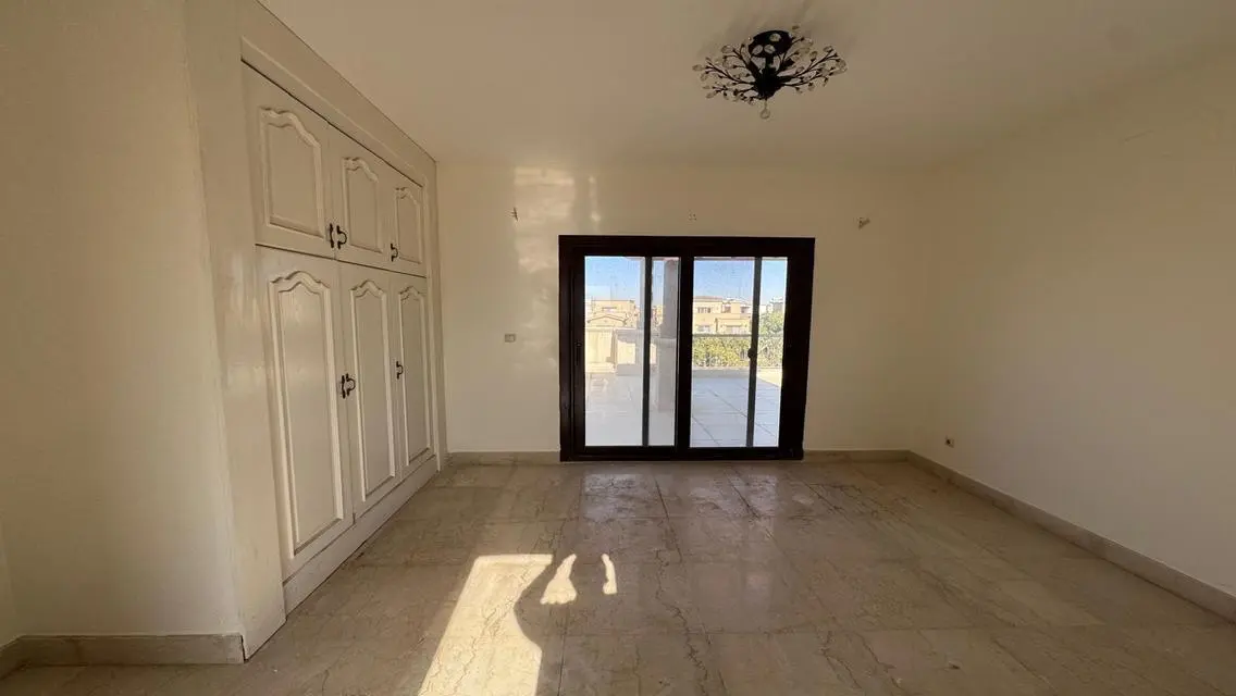 Luxury Apartment of 347 Sqm with Private Garden and Pool
