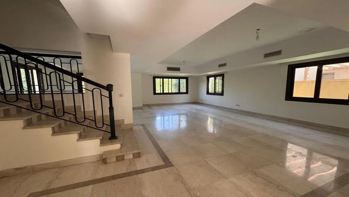 Luxury Apartment of 347 Sqm with Private Garden and Pool