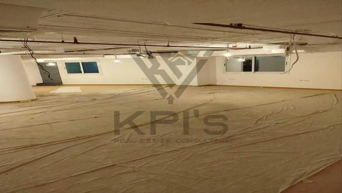 Luxury Apartment with Spacious Amenities