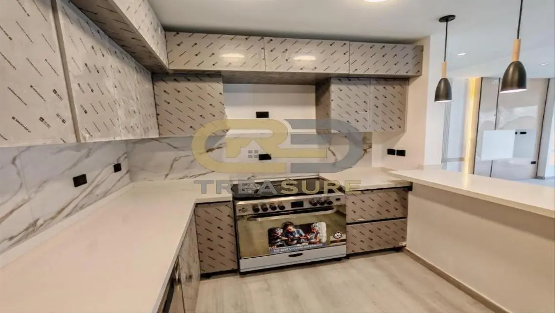 New Apartment with 45 sqm, Balcony and Central Air Conditioning