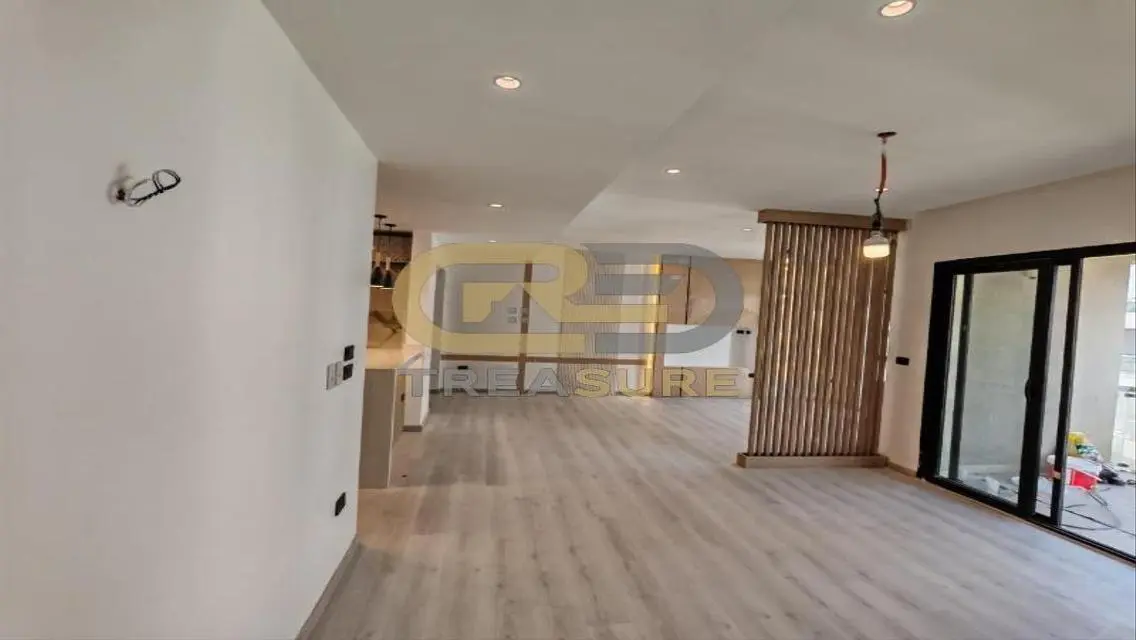New Apartment with 45 sqm, Balcony and Central Air Conditioning
