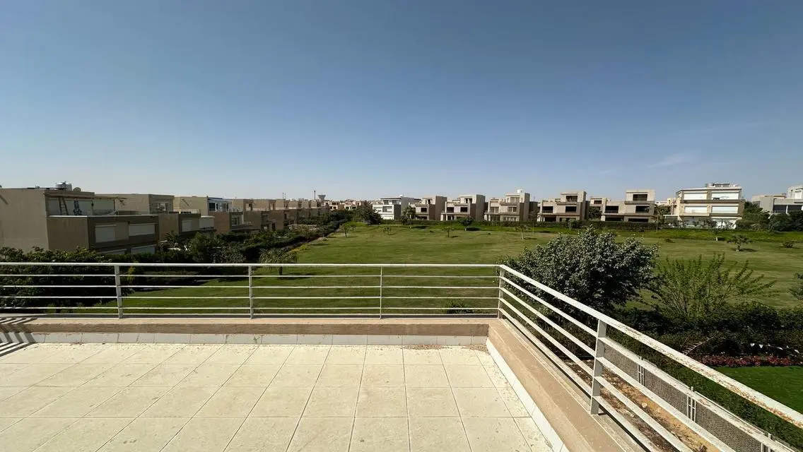 Luxury Villa for Sale with 340 sqm