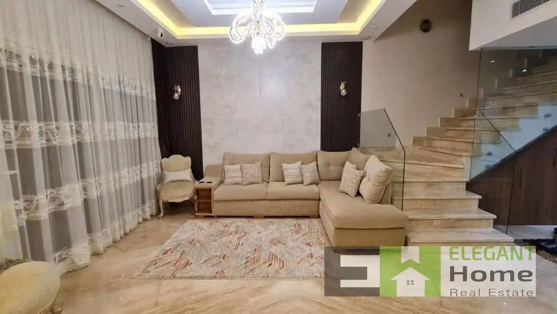 Luxury Apartment in Mivida - 5500 m²