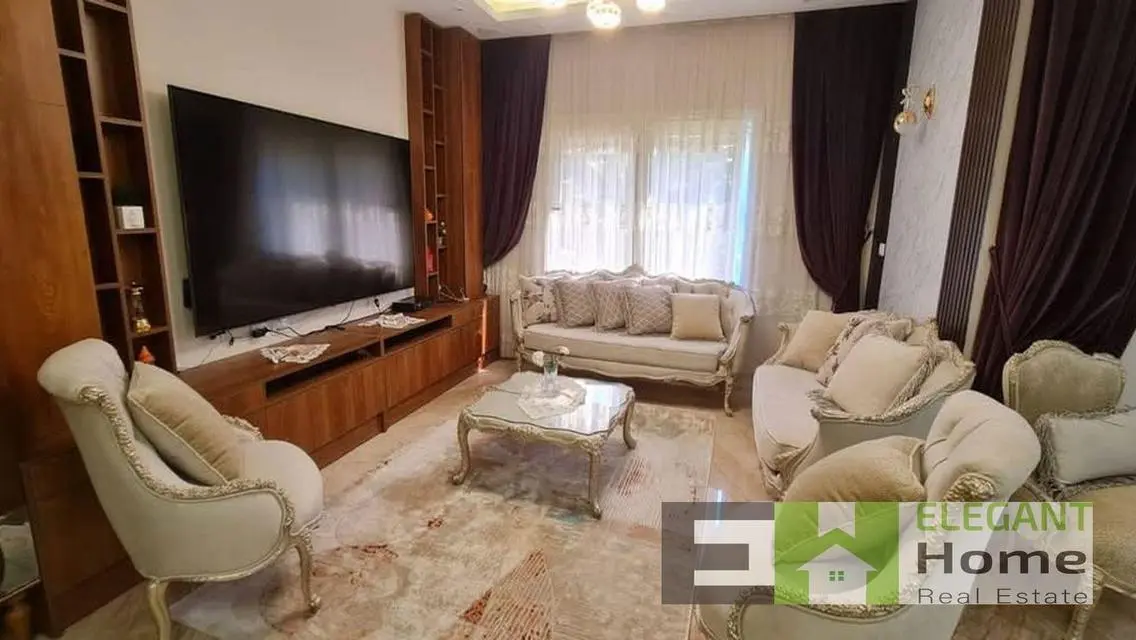 Luxury Apartment in Mivida - 5500 m²