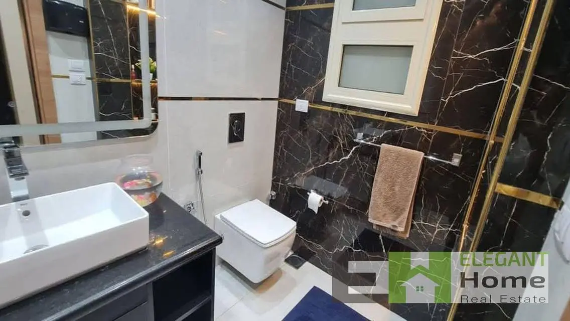 Luxury Apartment in Mivida - 5500 m²