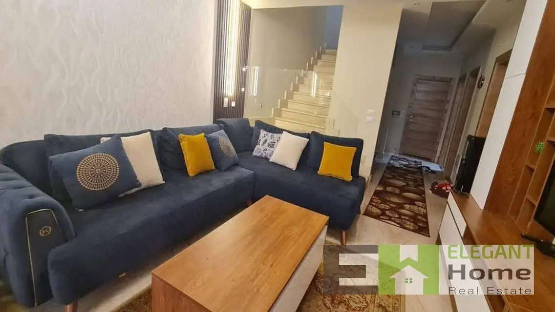 Luxury Apartment in Mivida - 5500 m²