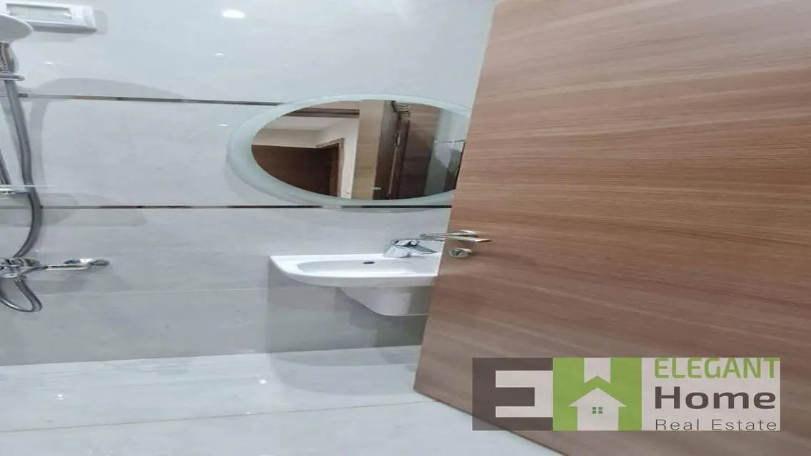 Luxury Apartment in Mivida - 5500 m²