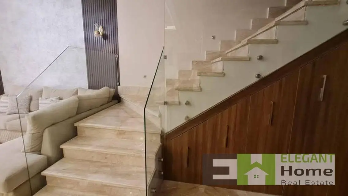 Luxury Apartment in Mivida - 5500 m²