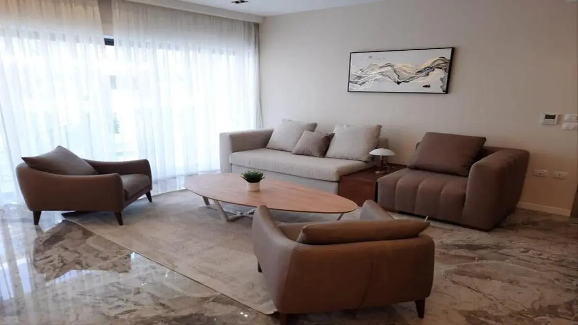 Lake View Apartment in Luxurious Residence