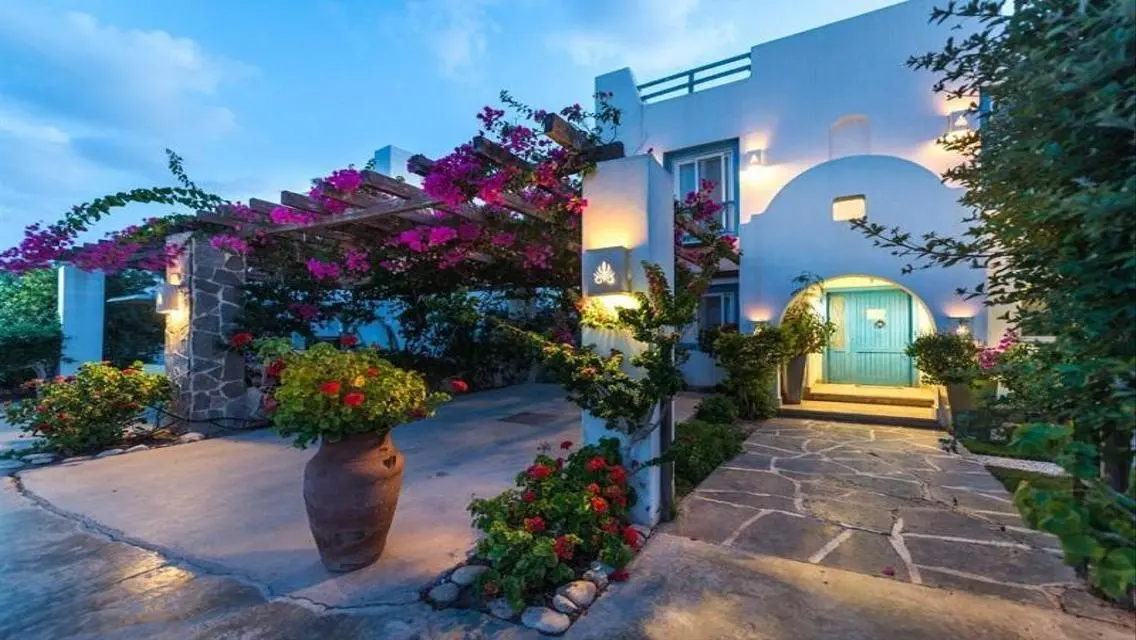 Luxurious Property with Stunning Mountain Views
