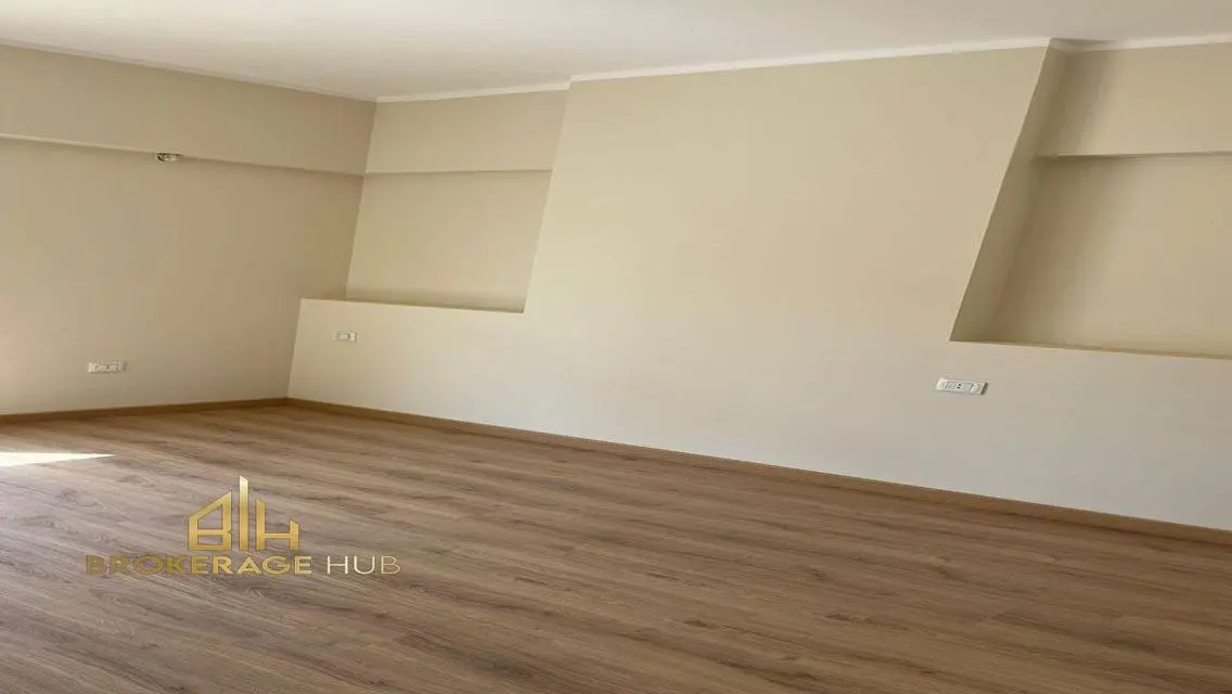 Luxury Apartment with Stunning Views for Sale