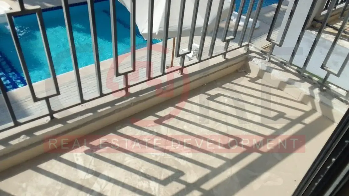 Luxury Apartment of 111 sqm with Shared Pool and Balcony
