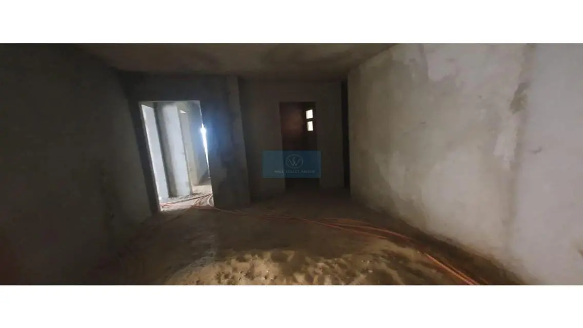 -180- شقة سكنية رائعة للبيع