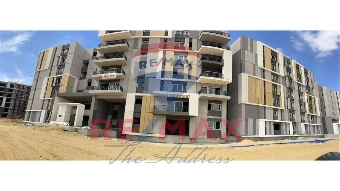 Luxury Apartment with Full Amenities in Prime Location