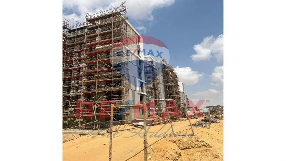 Luxury Apartment with Full Amenities in Prime Location