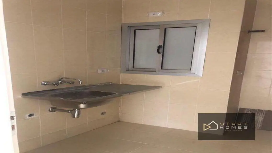 Luxury Apartment with Scenic Views in Prime Location
