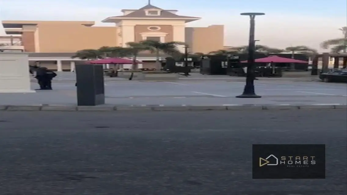 Luxury Apartment with Scenic Views in Prime Location