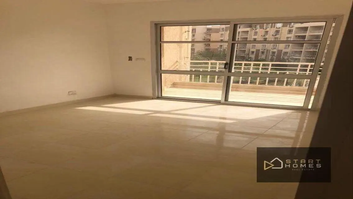 Luxury Apartment with Scenic Views in Prime Location