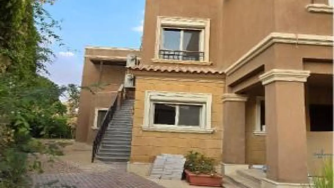 Large Villa for Rent in Bellagio Compound