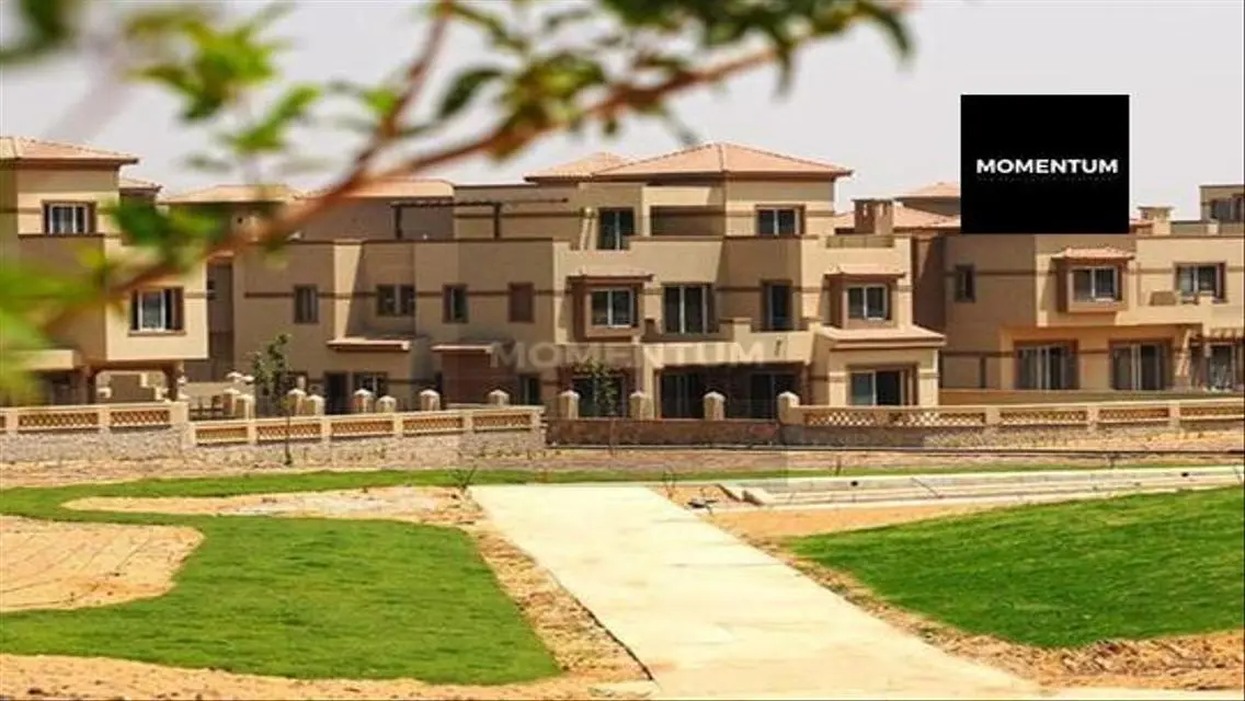 Palm Hills - New Cairo: Luxurious Villa with Private Garden and Security Guard