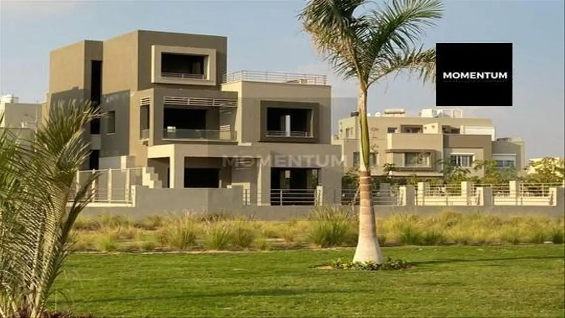Palm Hills - New Cairo: Luxurious Villa with Private Garden and Security Guard