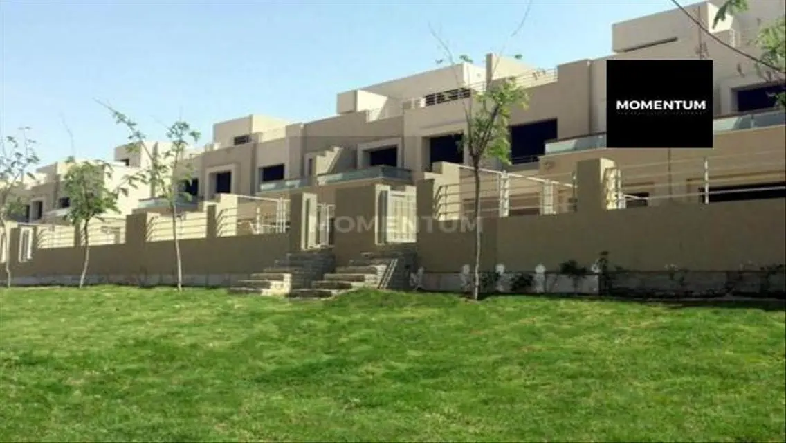 Palm Hills - New Cairo: Luxurious Villa with Private Garden and Security Guard