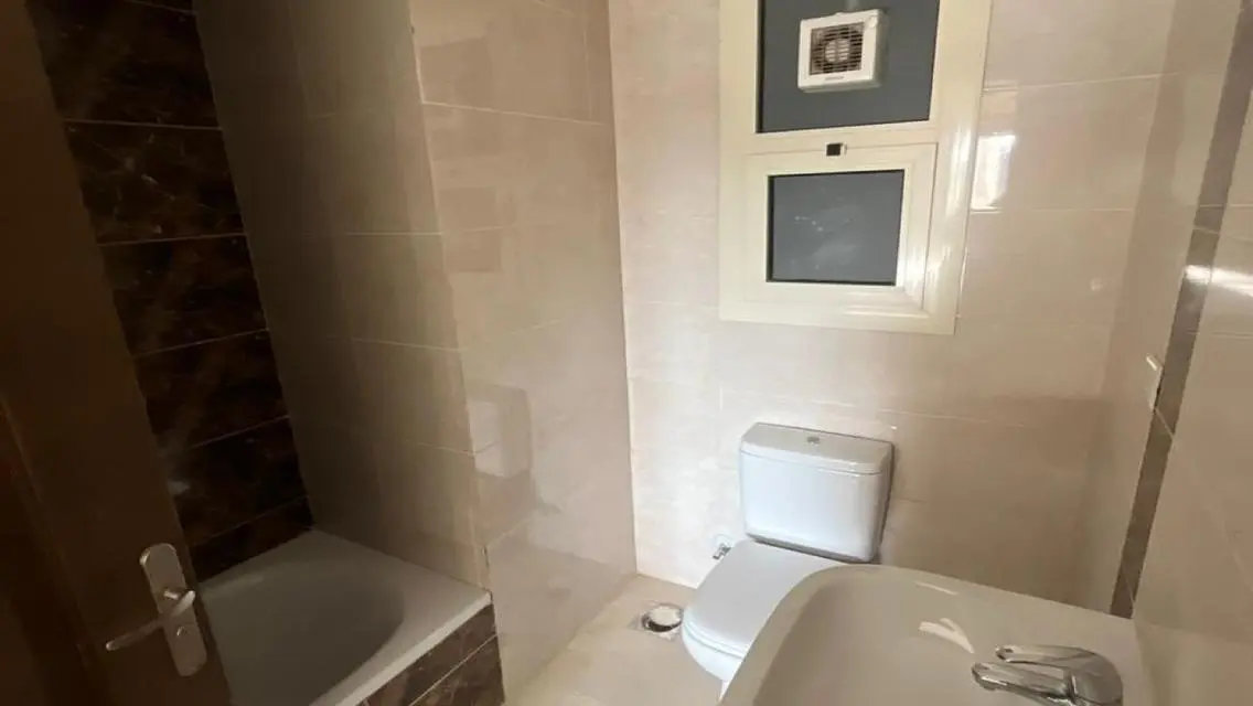 Luxury Villa Overlooking Lakes at AUC Priced at 10,000,000