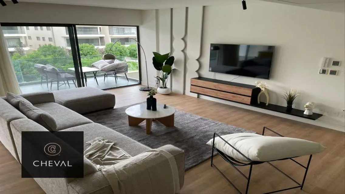 Luxury 3 Bedroom Apartment for Sale Near Key Attractions