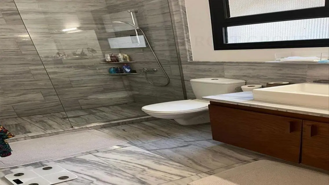 Charming 3 Bedroom Apartment for Sale in a Prime Location