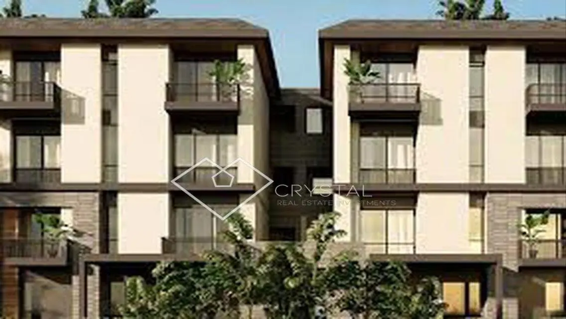 Lake-View Apartment in Telal Point 90