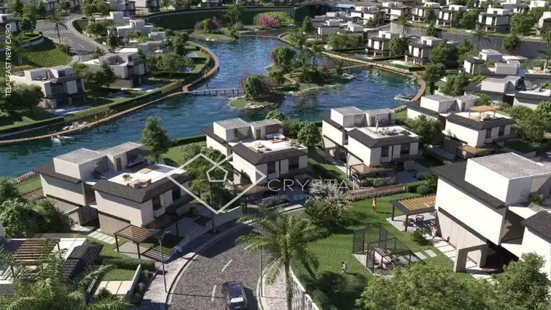 Lake-View Apartment in Telal Point 90