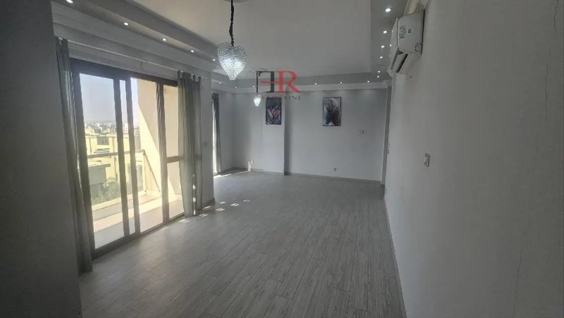 Luxury Apartment with Spacious Layout in AUC