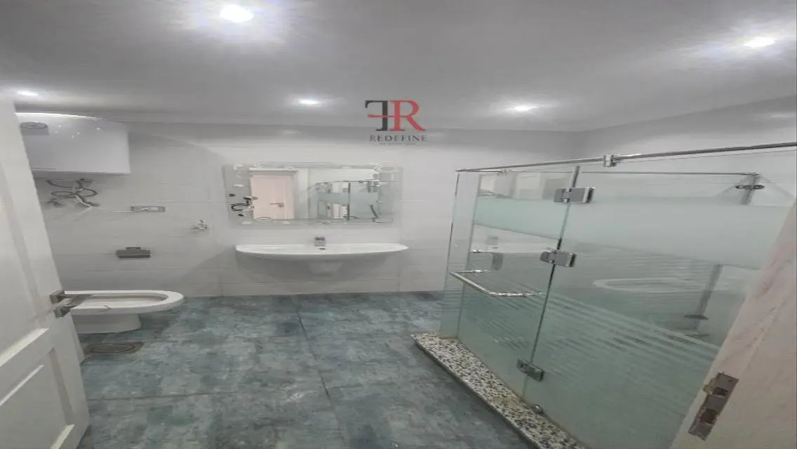 Luxury Apartment with Spacious Layout in AUC