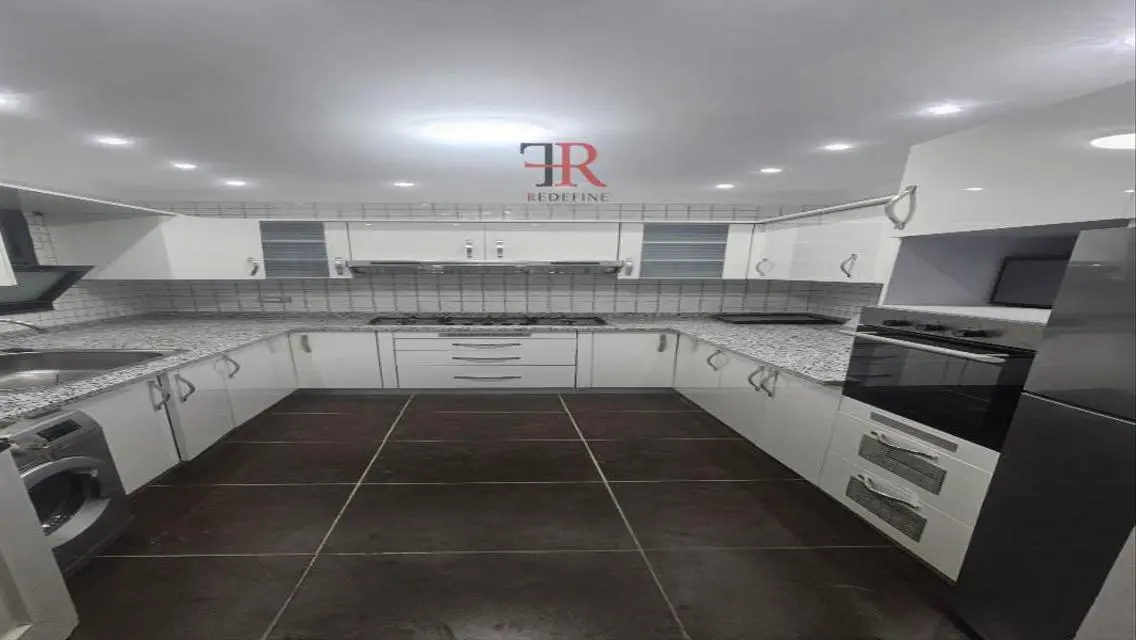Luxury Apartment with Spacious Layout in AUC