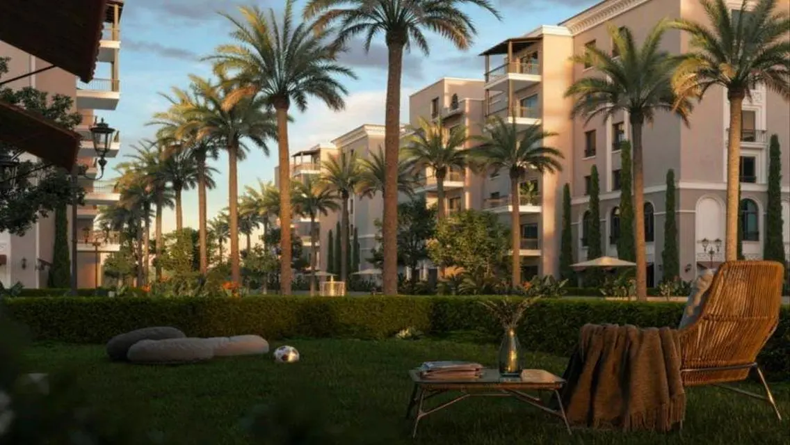 Luxury Apartment with Spacious Layout in the City Center