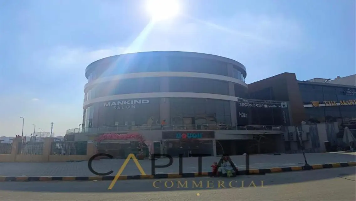 Prime Investment Opportunity: 300 sqm Space for Just 255,000
