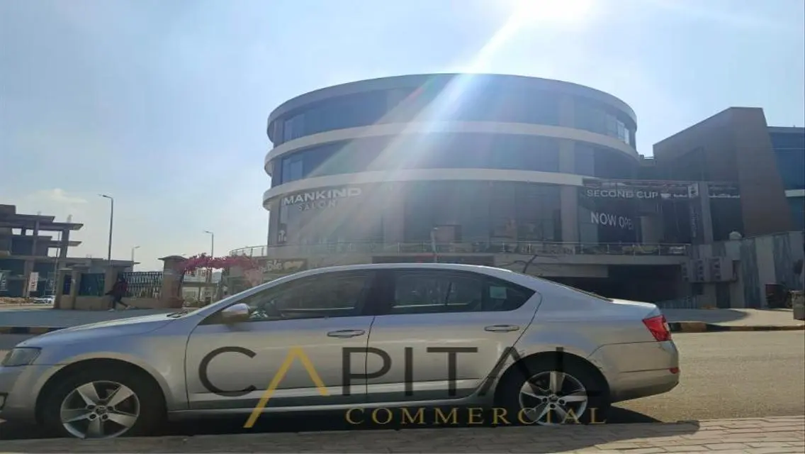 Prime Investment Opportunity: 300 sqm Space for Just 255,000