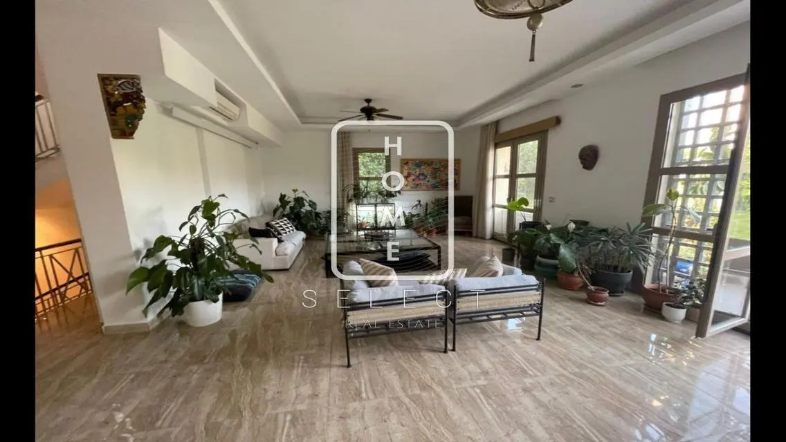Luxury Apartment with Private Garden and Stunning Views