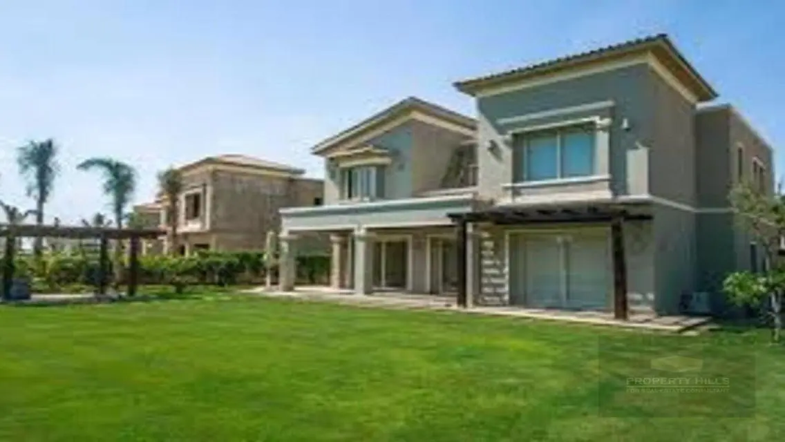 Luxury Villa for Sale with Private Pool and Garden